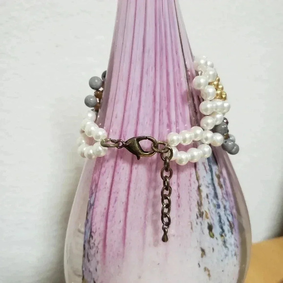 Vintage Floral Beaded Bracelet - Picture 6 of 7